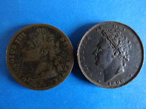 A LOVELY 1826 BRITISH FARTHING IN UNC/AU CONDITION PLUS A 1826 VARIETY FARTHING.